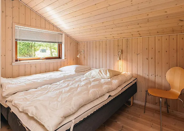 4 Star In Oster Assels-by Traum